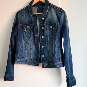 Jean Jacket size LARGE